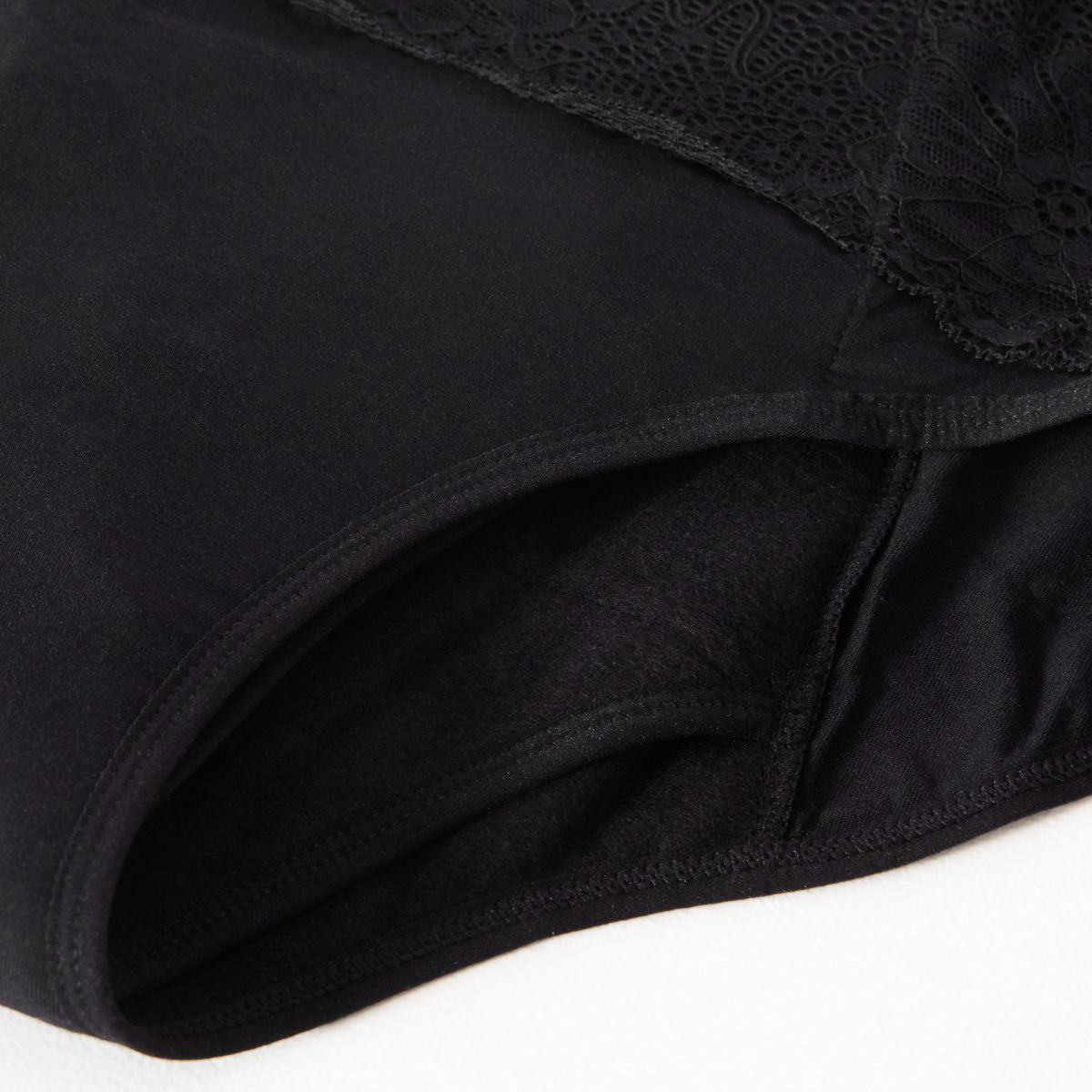 Slip assorbenti lavabili femminili